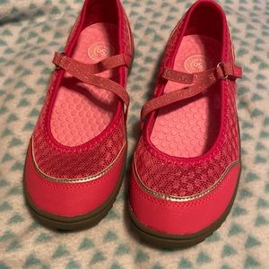Girls Pink shoes